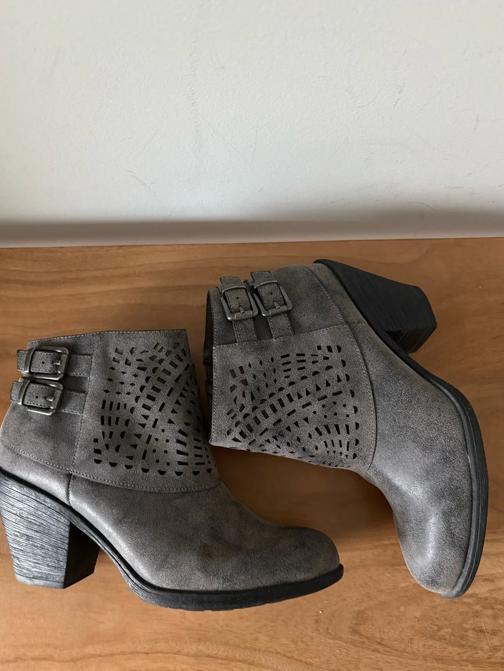 Euro Soft By Sofft Panora  Ankle Boots Size 9